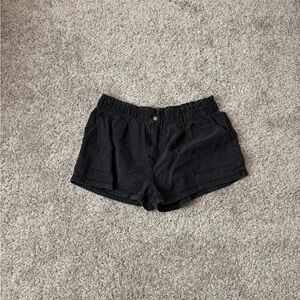 SHEIN Black High-Waist Casual Shorts